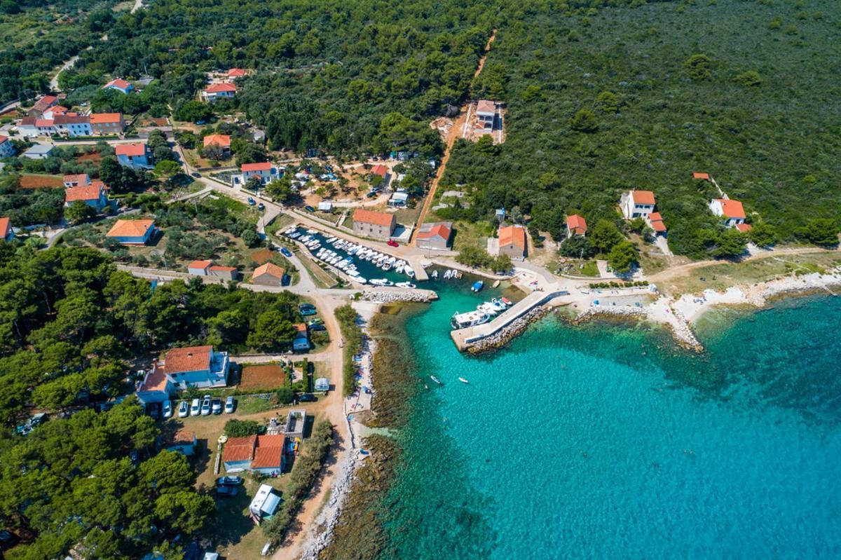 Caravan Near The Sea 2 Ugljan Εξωτερικό φωτογραφία