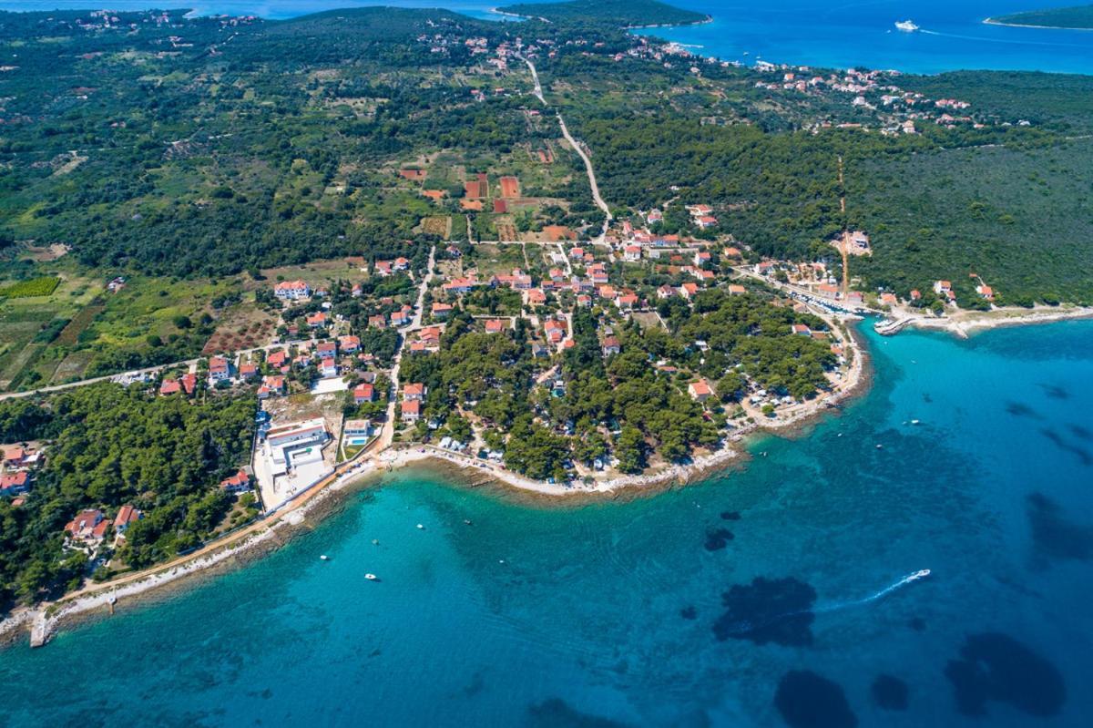 Caravan Near The Sea 2 Ugljan Εξωτερικό φωτογραφία