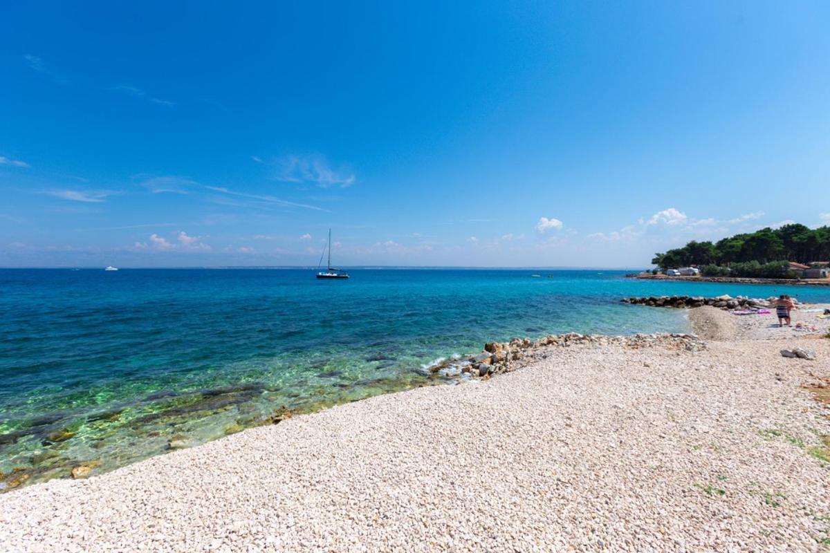 Caravan Near The Sea 2 Ugljan Εξωτερικό φωτογραφία